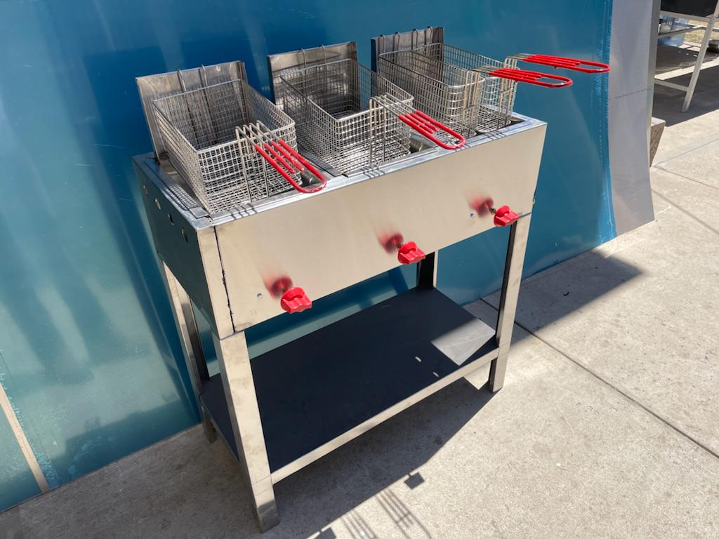 FREIDORA TRIPLE 4 CANASTILLAS